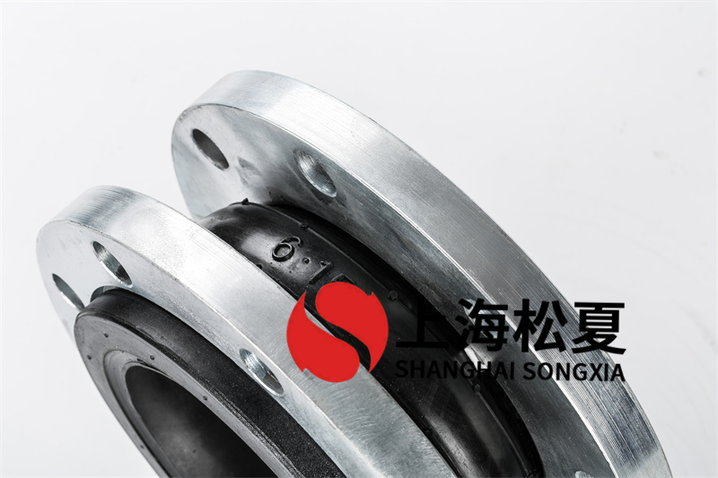 DN150定压供水设备橡胶接头安装时需要注意什么？