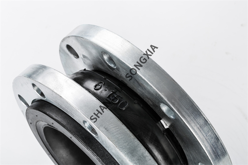 DN150二次供水泵橡胶接头的特性